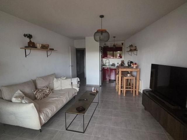 Appartement 2 pièces, 49 m² à louer à Fréjus 83370