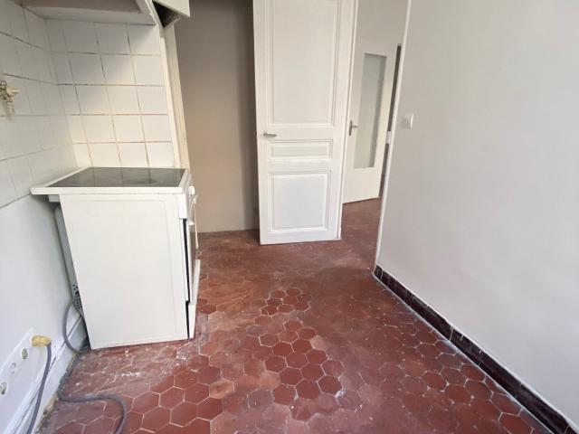 Appartement 2 pièces, 49 m² à louer à Marseille 1 13001