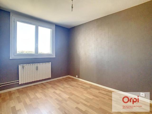 Appartement 2 pièces, 49 m² à louer à Montluçon 03100