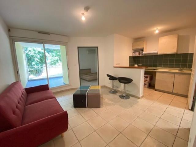 Appartement 2 pièces, 49 m² à louer à Saint Denis 97400