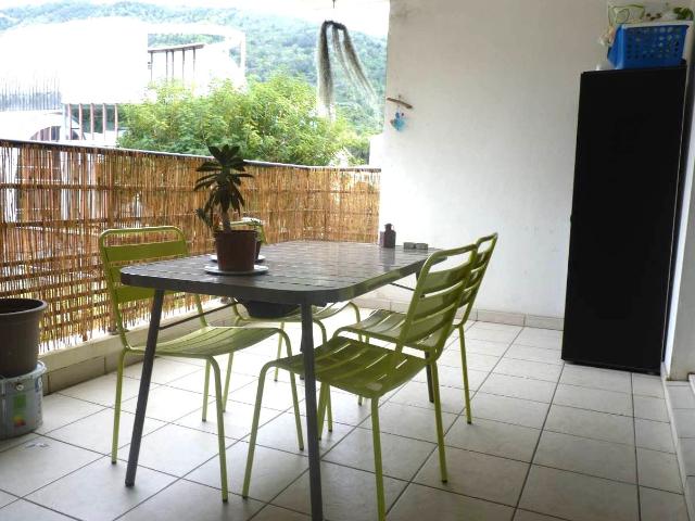 Appartement 2 pièces, 49 m² à louer à Saint Denis 97400