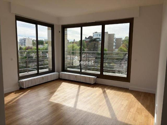 Appartement 2 Pièces 49m² à louer 1600 euros SAINT CLOUD 92300