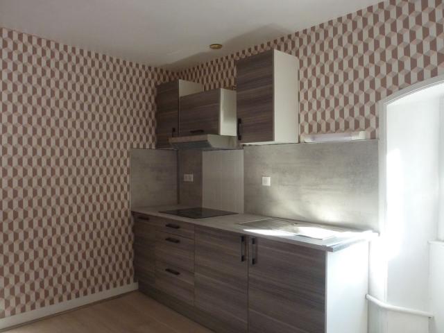 Appartement 2 pièces, 53 m² à louer à Lisle 24350