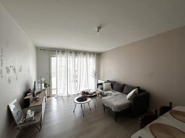 Appartement 2 pièces, 53 m² à louer à Luc la Primaube 12450