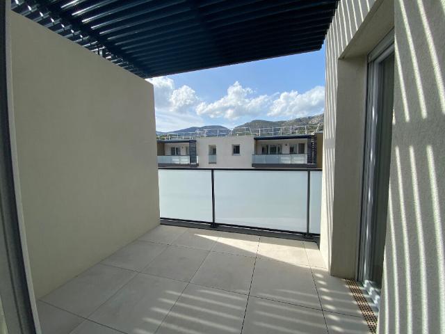 Appartement 2 pièces, 53 m² à louer à Roquevaire 13360