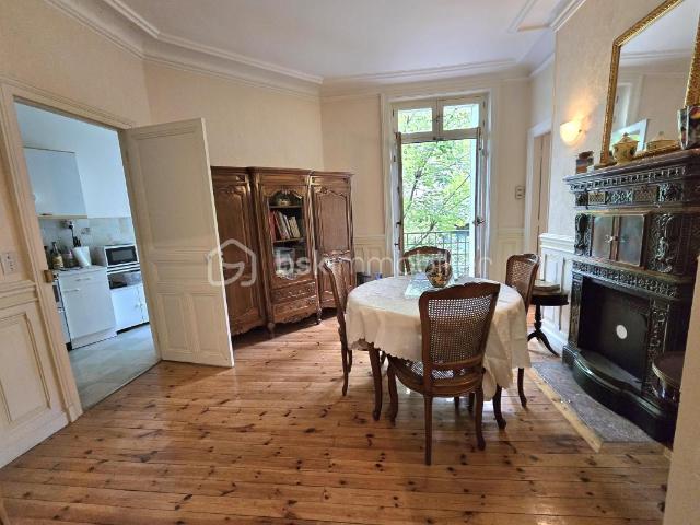 Appartement 2 pièces – 53 m² – Balcon filant – Hyper centre Vichy