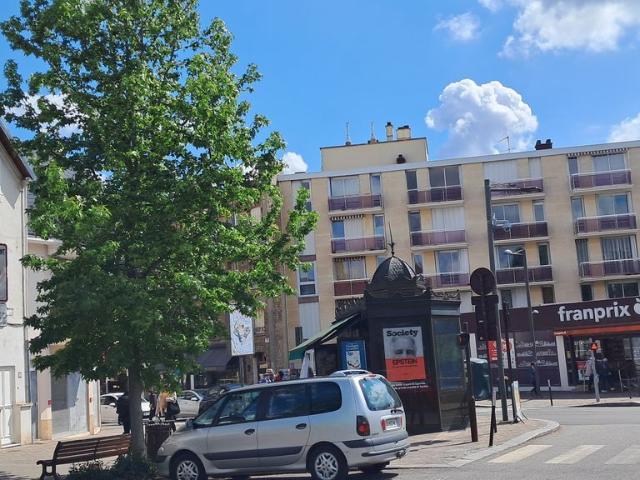 Appartement 2 pièces, 50 m² à louer à Chaville 92370