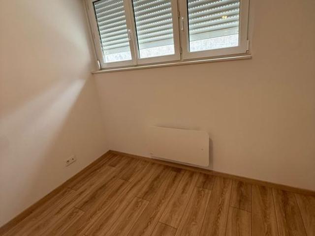 Appartement 2 pièces, 50 m² à louer à Charmes 88130