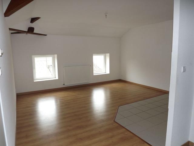 Appartement 2 pièces, 50 m² à louer à Marcigny 71110