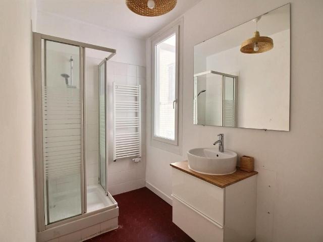 Appartement 2 pièces, 50 m² à louer à Marseille 6 13006