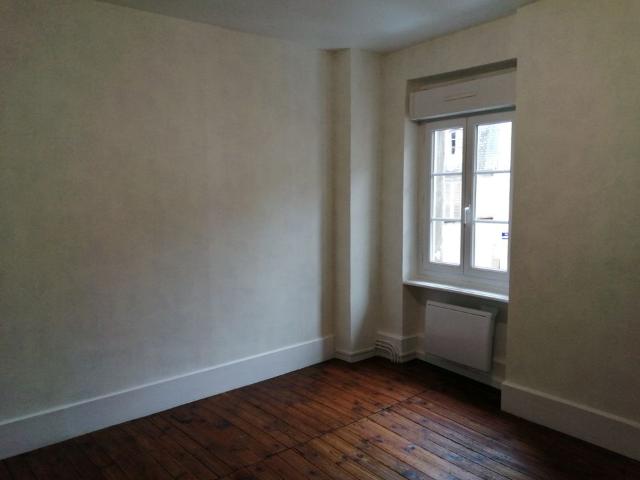 Appartement 2 pièces, 50 m² à louer à Saint Léonard de Noblat 87400