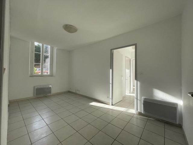 Appartement 2 pièces, 51 m² à louer à Aubagne 13400