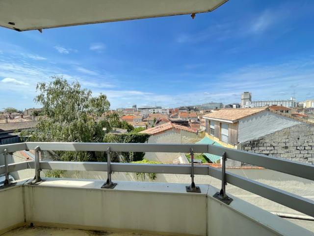 Appartement 2 pièces, 51 m² à louer à Bordeaux 33000