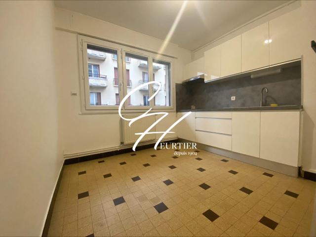 Appartement 2 pièces, 51 m² à louer à Grenoble 38100