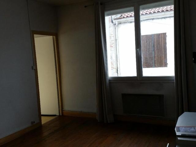 Appartement 2 pièces, 51 m² à louer à Le Passage 47520