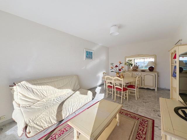 Appartement 2 pièces, 51 m² à louer à Nice 06100