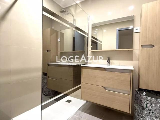 Appartement 2 pièces, 52 m² à louer à Antibes 06600
