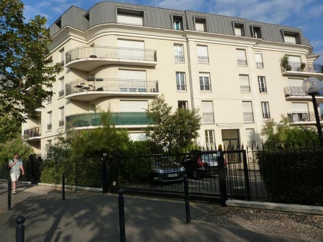 Appartement 2 pièces, 52 m² à louer à Bordeaux 33000