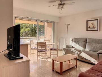 Appartement 2 pièces, 52 m² à louer à Cagnes sur Mer 06800