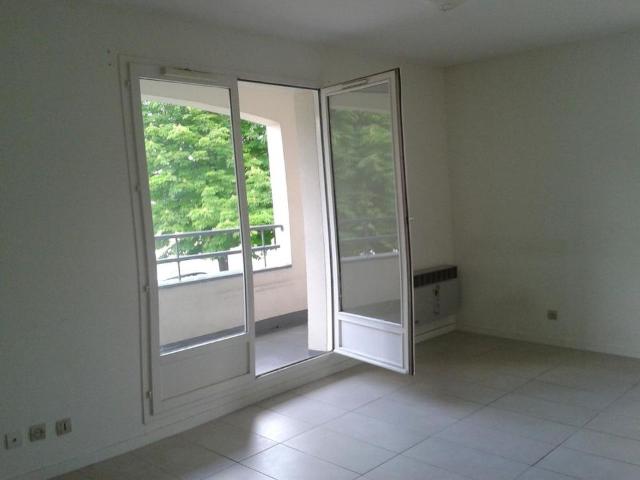 Appartement 2 pièces, 52 m² à louer à Sucy en Brie 94370