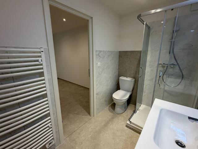 Appartement 2 pièces 52 m² terrasse et place de parking