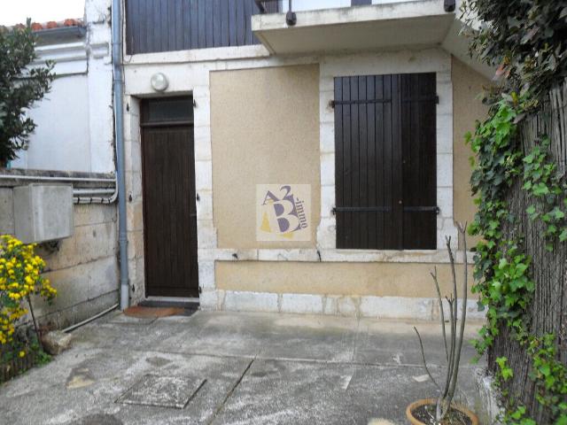 Appartement 2 pièces, 57 m² à louer à Angoulême 16000
