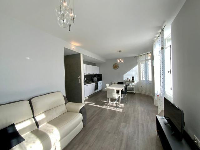 Appartement 2 pièces, 57 m² à louer à Jonzac 17500