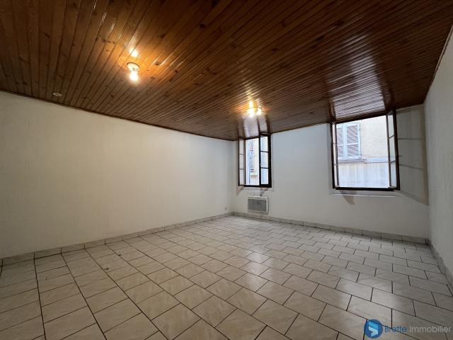 Appartement 2 pièces 57 m²