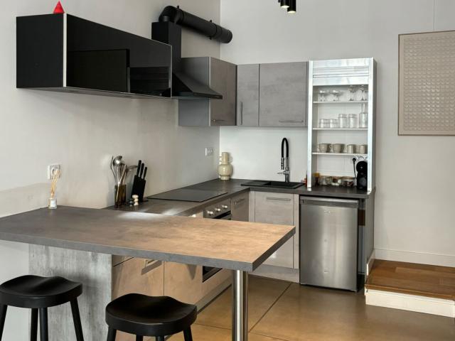 Appartement 2 pièces, 54 m² à louer à Marseille 2 13002