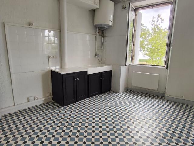 Appartement 2 pièces, 54 m² à louer à Pauillac 33250