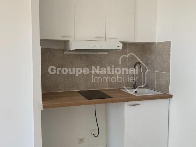 Appartement 2 pièces 56.78 m² LE LUC,Le luc 83340