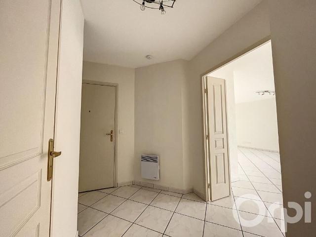 Appartement 2 pièces, 56 m² à louer à Lyon 7 69007