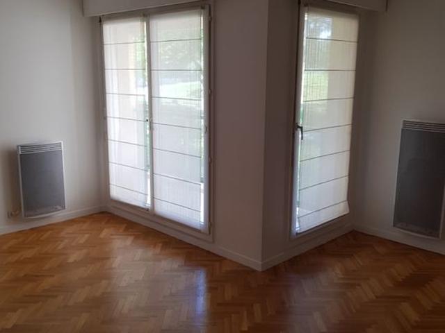 Appartement 2 pièces, 56 m² à louer à Saint Cloud 92210