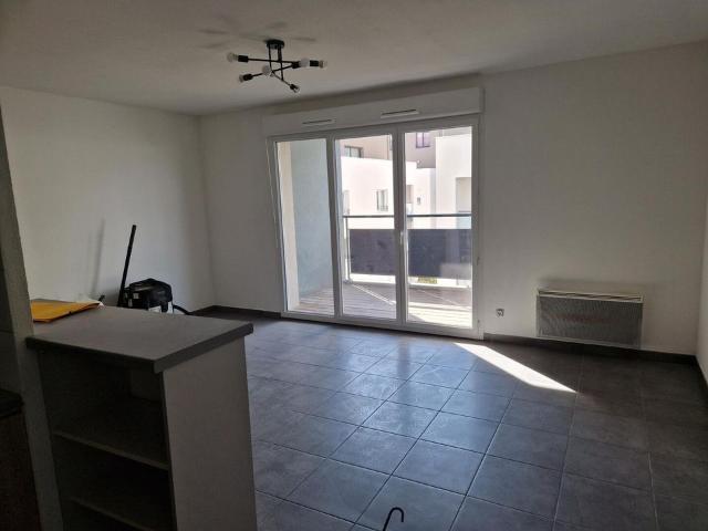 Appartement 2 pièces, 58 m² à louer à Nîmes 30000