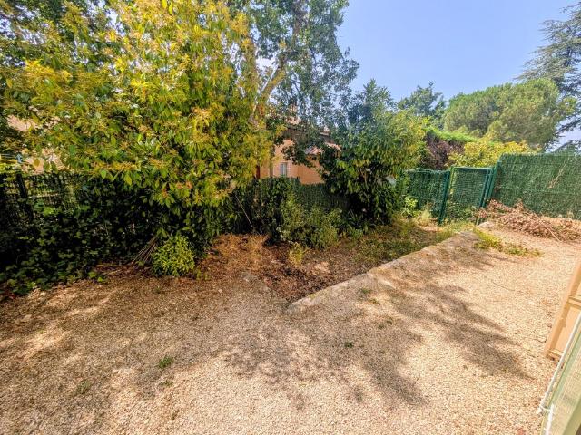 Appartement 2 pièces, 59 m² à louer à Saint Vallier de Thiey 06460