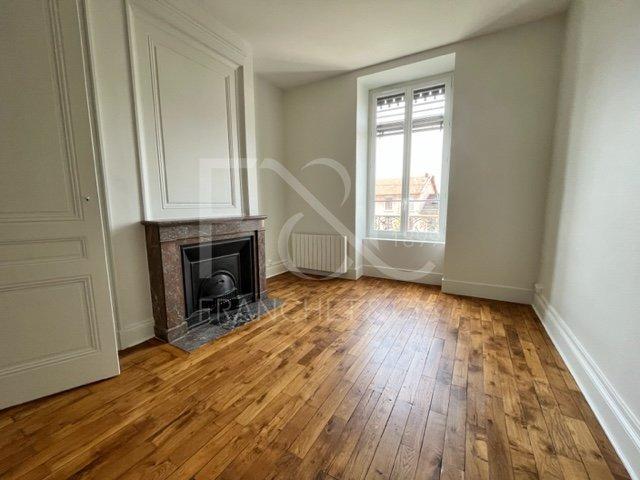 Appartement 2 pièces 63 m²