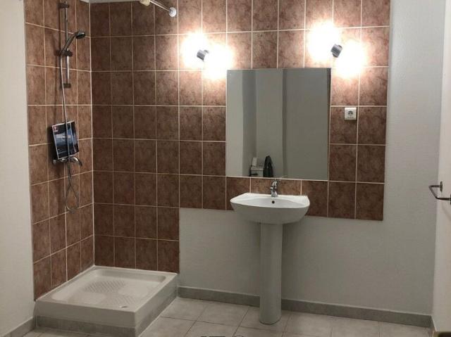Appartement 2 pièces, 60 m² à louer à Pourrières 83910