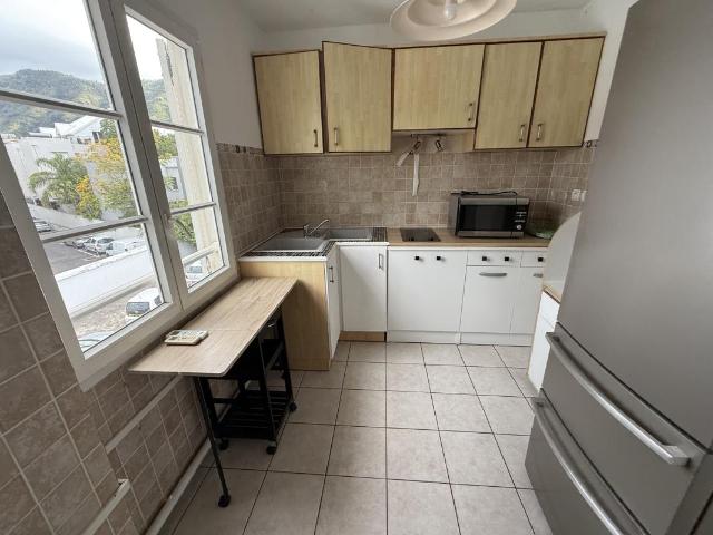 Appartement 2 pièces, 60 m² à louer à Saint Denis 97400