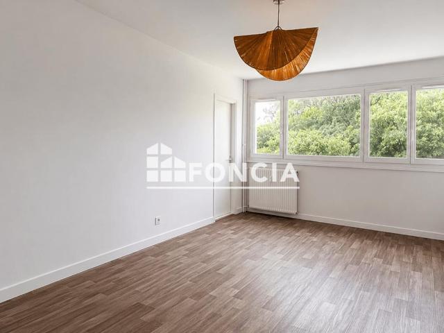 Appartement 2 pièces 61 m²