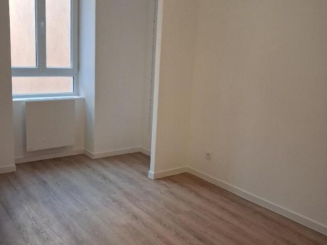 Appartement 2 pièces, 61 m² à louer à Jujurieux 01640