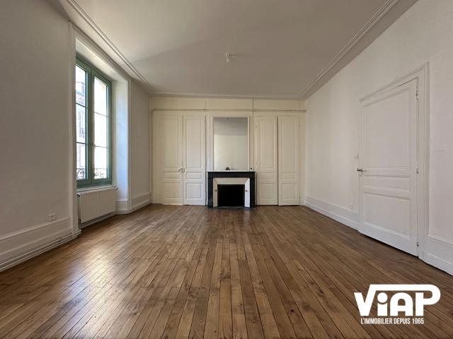 Appartement 2 pièces, 61 m² à louer à Limoges 87000