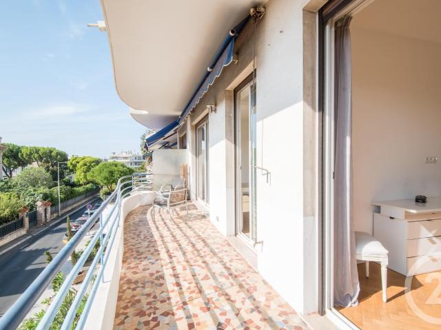 Appartement 2 pièces 61 m²