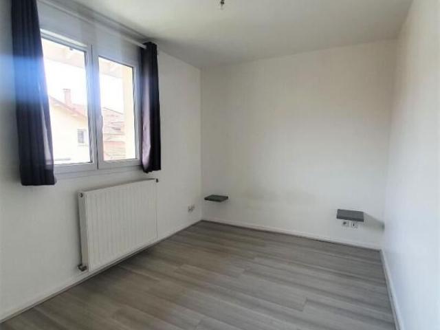 Appartement 2 pièces, 62 m² à louer à Gex 01170
