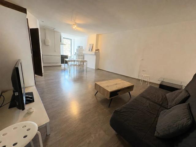 Appartement 2 pièces, 62 m² à louer à Jouques 13490