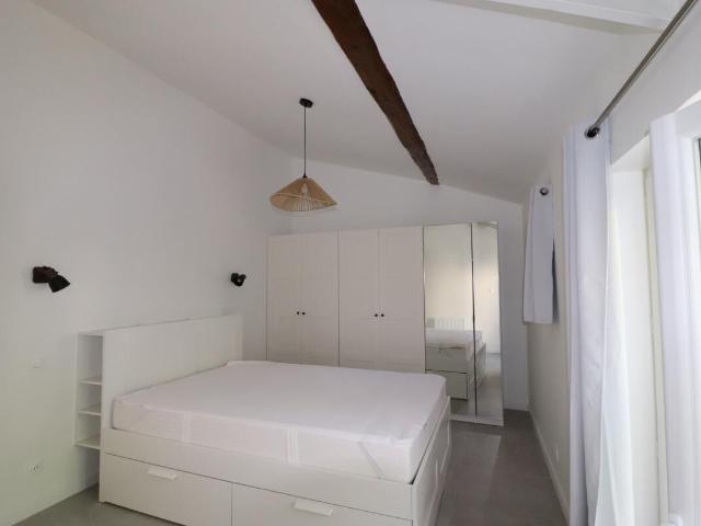 Appartement 2 pièces, 62 m² à louer à Roquevaire 13360