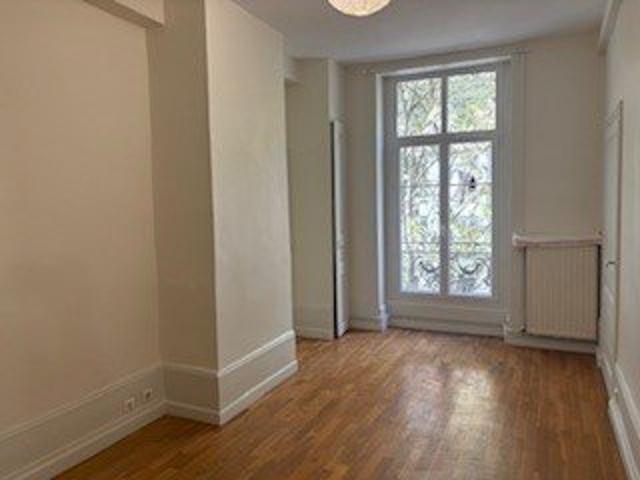 Appartement 2 pièces 62 m²