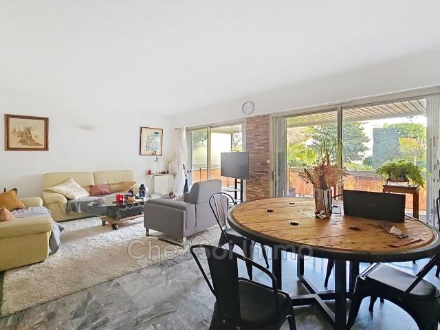 Appartement 2 pièces 67 m²