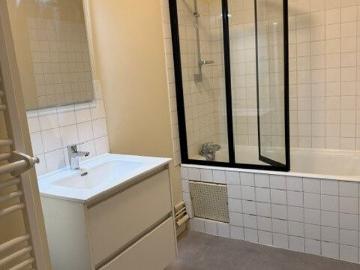 Appartement 2 pièces, 64 m² à louer à Cahors 46000