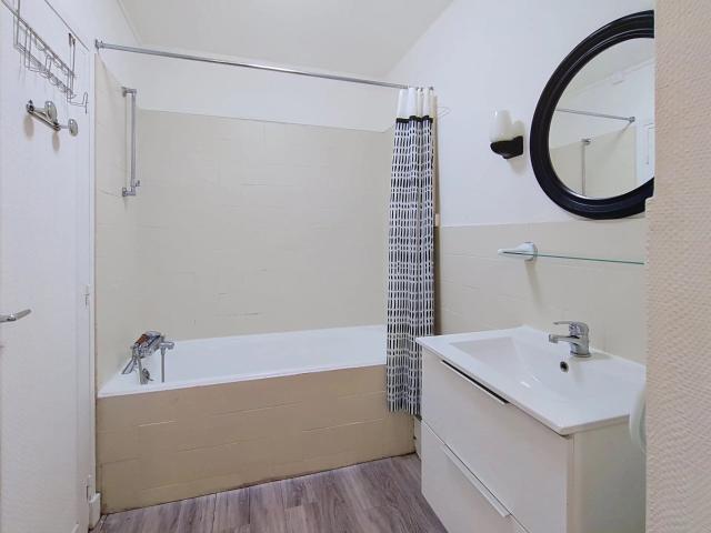 Appartement 2 pièces, 64 m² à louer à Combs la Ville 77380