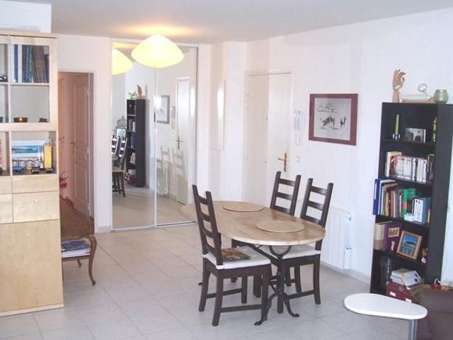 Appartement 2 pièces, 64 m² à louer à Francheville 69340